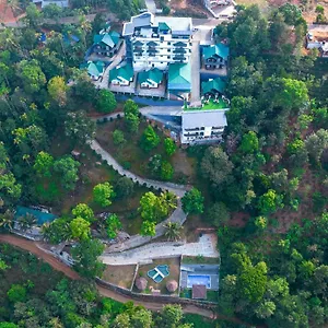 Wolkenburg & Munnar